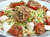 Salade de linguine, courgettes râpées et tomates cerise rôties