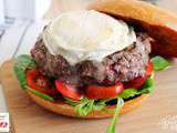Bagel Burger au Steak Haché Maison et Rocamadour