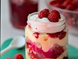 Trifle framboises et groseilles - Une ribambelle d'histoires