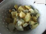 Salade de pommes de terre, cornichons, oeufs durs, ciboulette