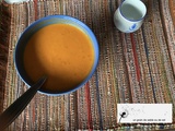 Soupe froide à la tomate, lait de coco, curry