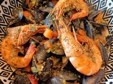 ​​​​​​​Moules et crevettes au bouillon de tomates et curry