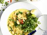Curry jaune de crevettes & épinards