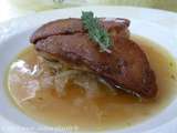Soupe d'oignon caramélisé et son foie gras rôti