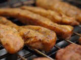 10 marinades de poulet au barbecue incontournables cet été