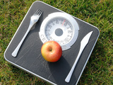 Trois raisons pour éviter les régimes stricts et perdre du poids sainement
