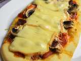 Pizza raclette et saucisson