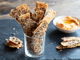 Crackers de pois chiches aux graines