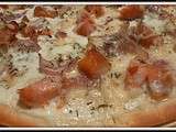 Pizza saumon fumé - crème fraiche بيتزا بالسلمون و القشدة الطرية