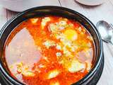 Sundubujjigae / Soupe au tofu soyeux aux fruits de mer / 순두부찌개